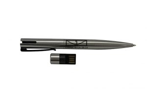 Lee más sobre el artículo Bolígrafo USB Acero